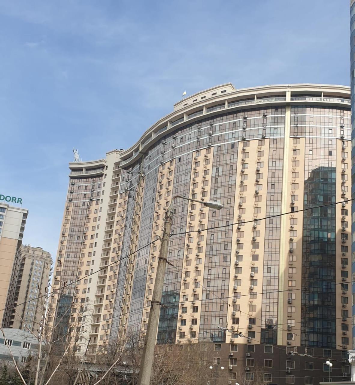 Sunny Apartments Near The Sea On Genuezskaya Одеса Екстериор снимка